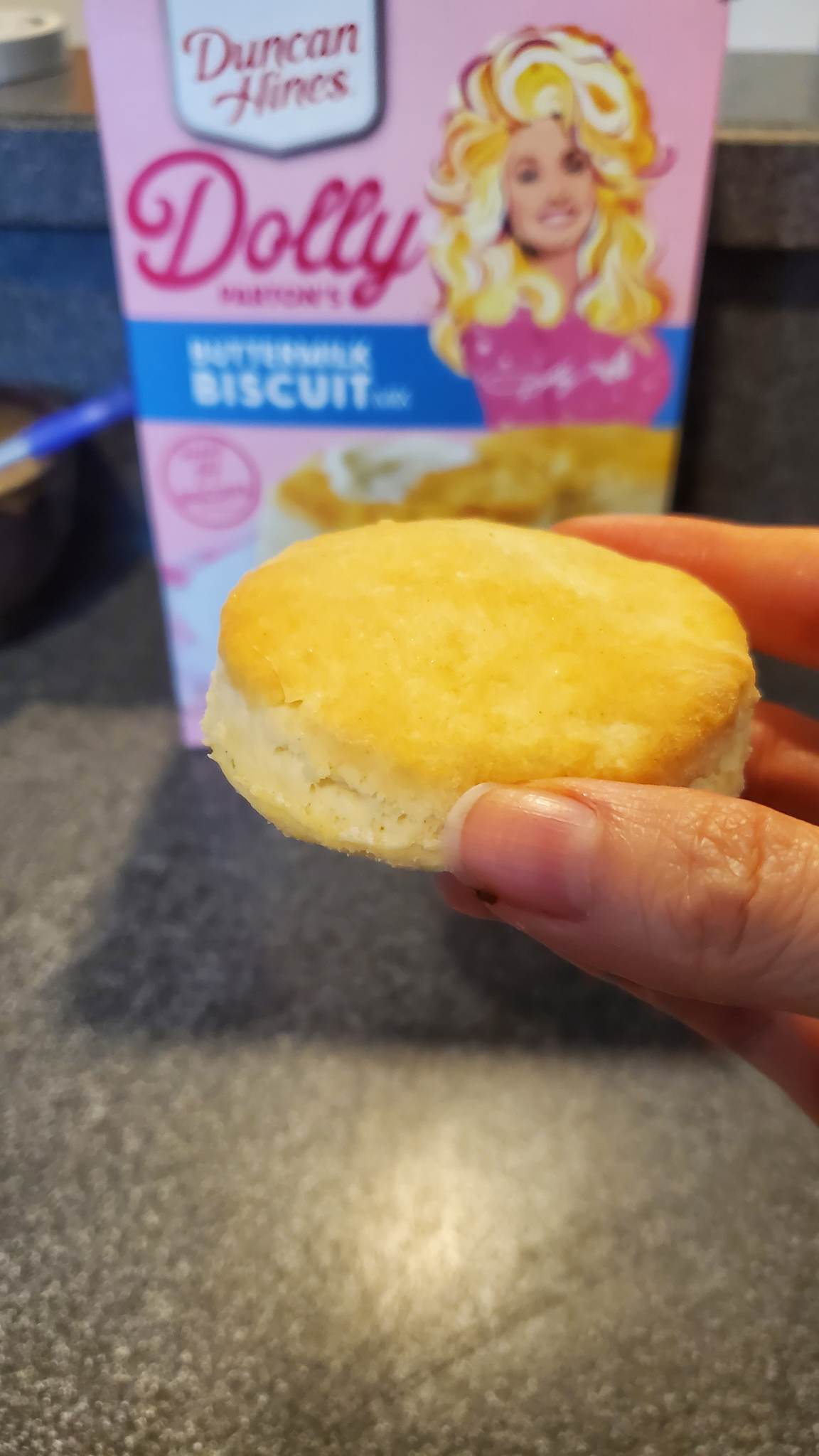 Which is Better Dolly Parton's Cornbread or Biscuits? Thunder 104.5 Today's Best Country